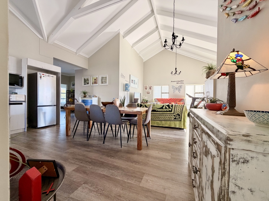 3 Bedroom Property for Sale in Sandbaai Western Cape
